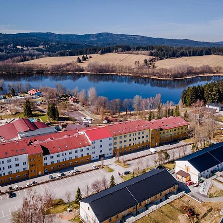 Private Luxury Apartments - Apartman G3 Frymburk Bagian luar foto