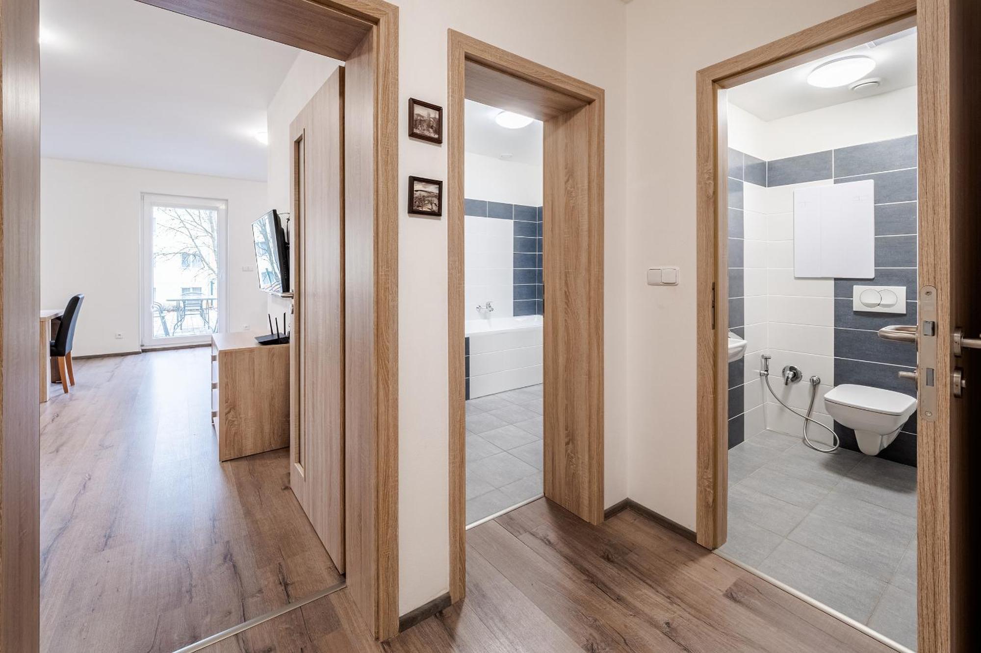 Private Luxury Apartments - Apartman G3 Frymburk Bagian luar foto